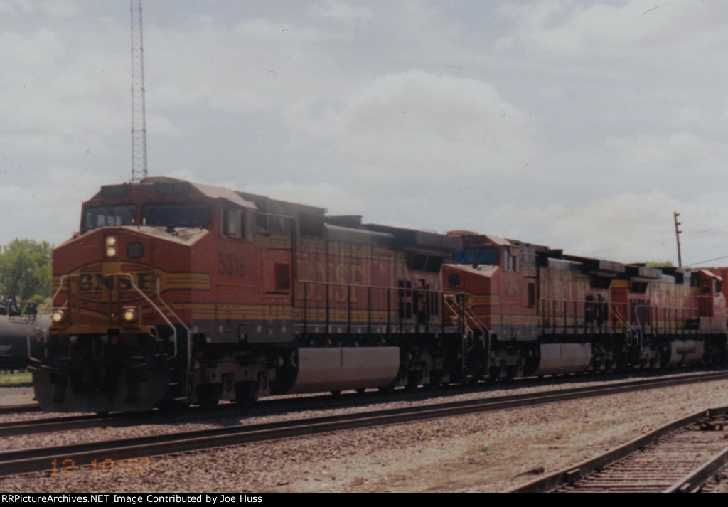 BNSF 5318 West